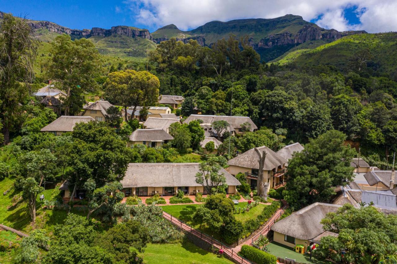 Cavern Resort & Spa Bergville Bagian luar foto
