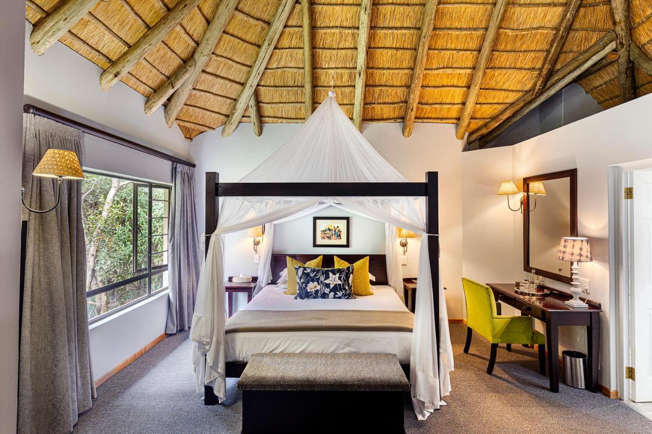 Cavern Resort & Spa Bergville Bagian luar foto