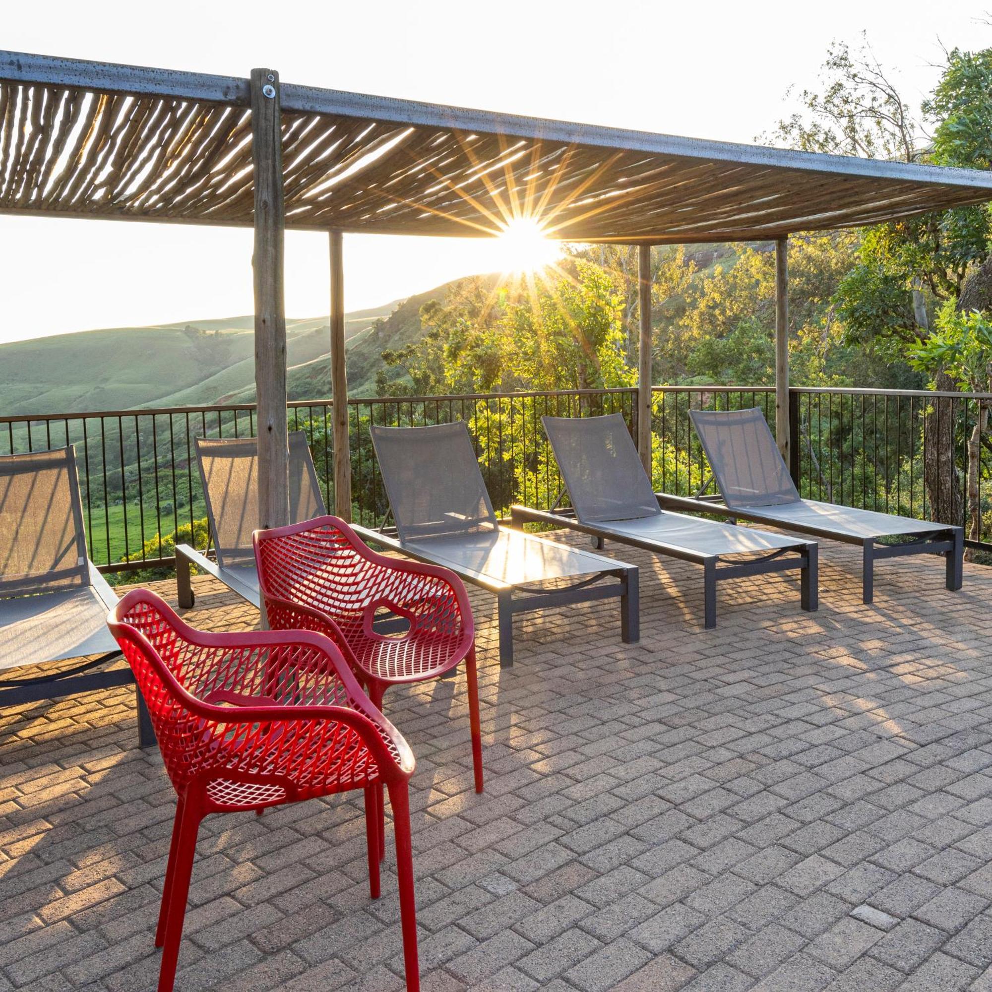 Cavern Resort & Spa Bergville Bagian luar foto