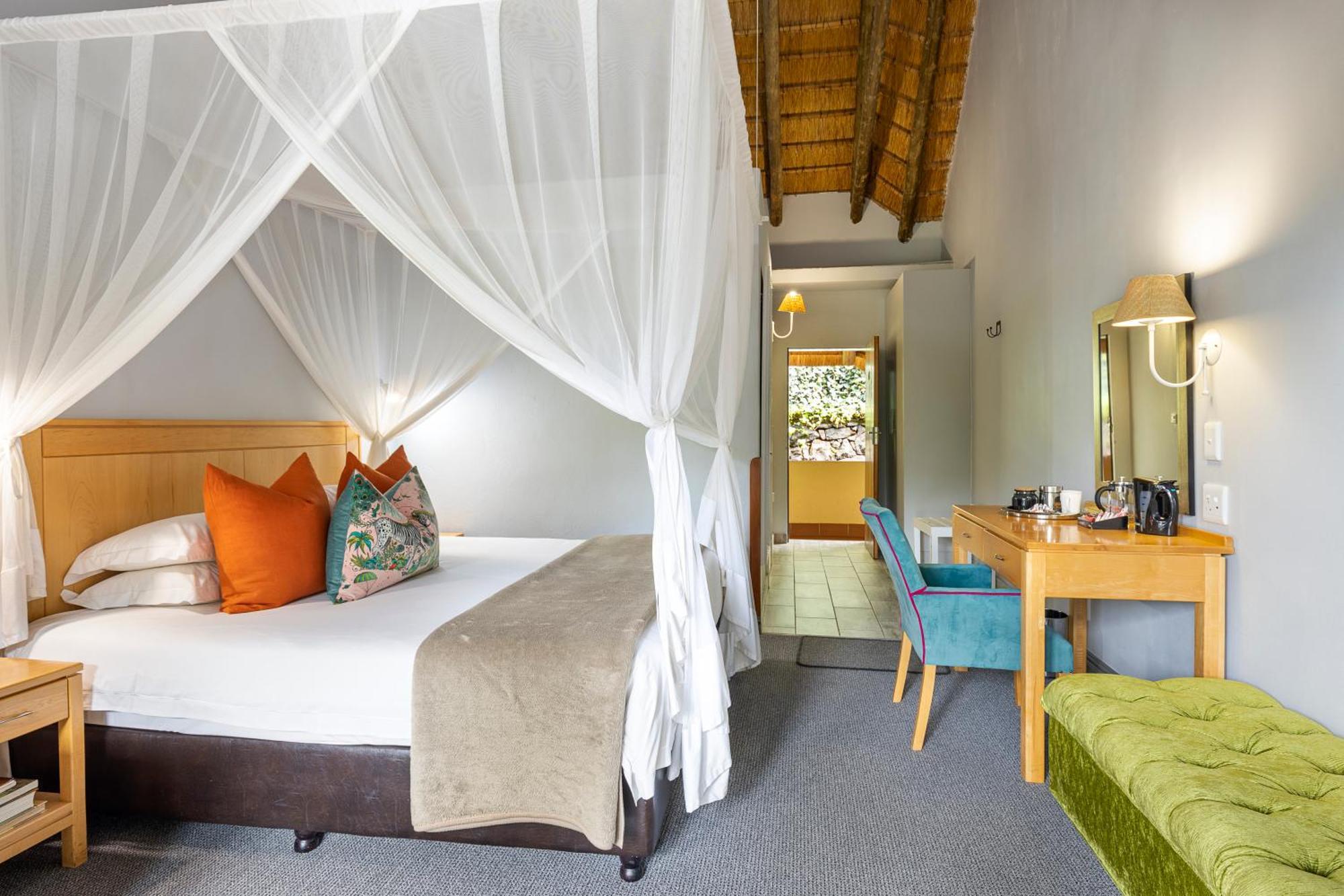 Cavern Resort & Spa Bergville Bagian luar foto