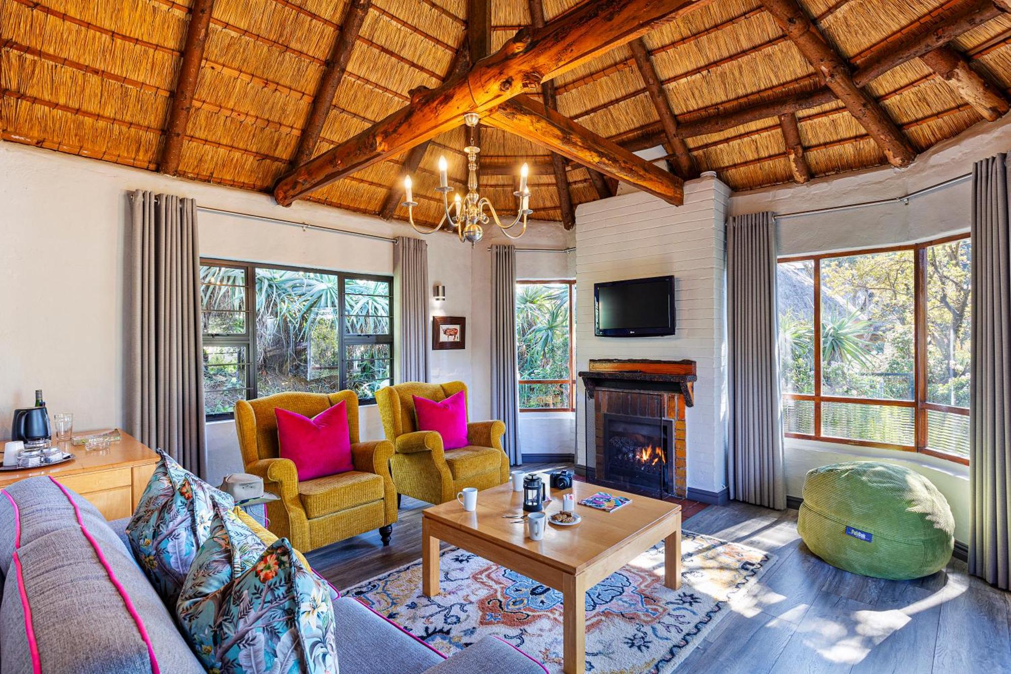 Cavern Resort & Spa Bergville Bagian luar foto